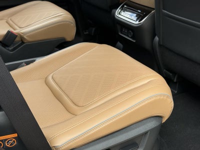 2027 INFINITI QX80 LUXE
