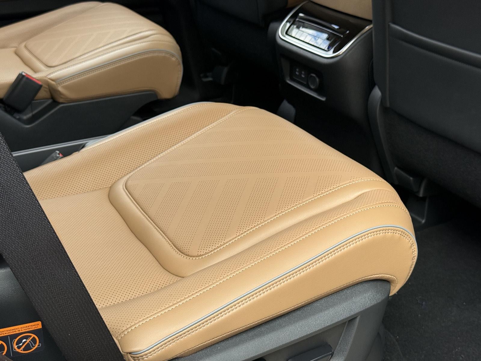 2027 INFINITI QX80 LUXE
