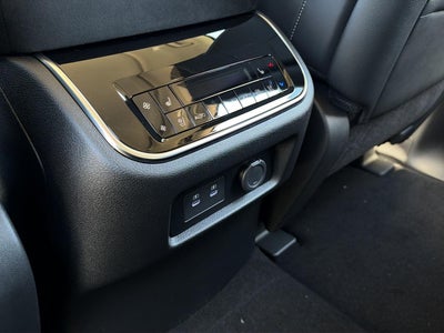 2027 INFINITI QX80 LUXE