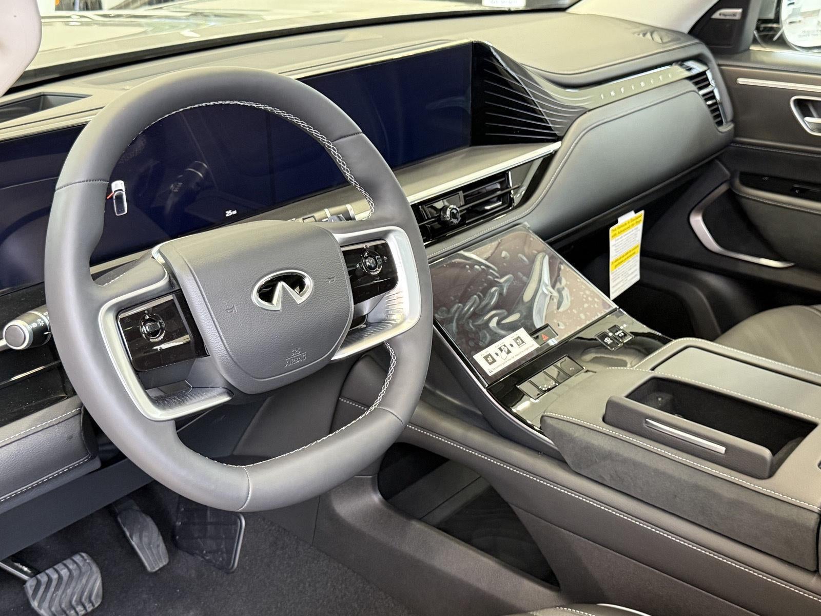 2026 INFINITI QX80 LUXE