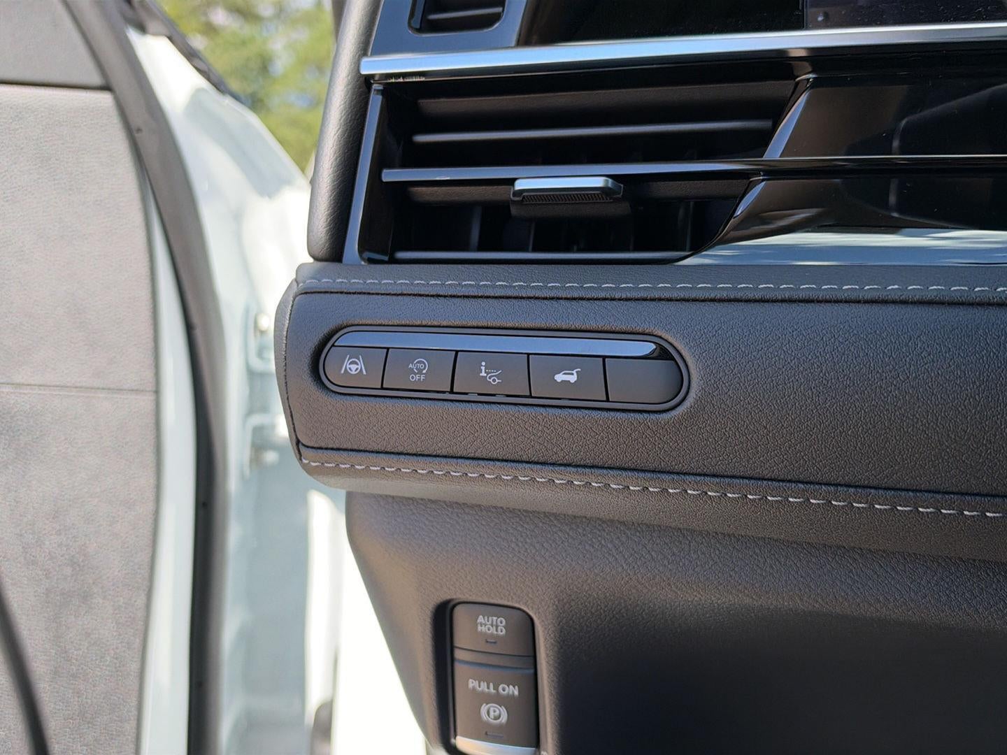 2027 INFINITI QX80 LUXE