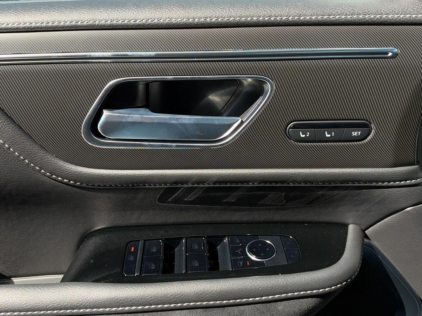 2027 INFINITI QX80 LUXE