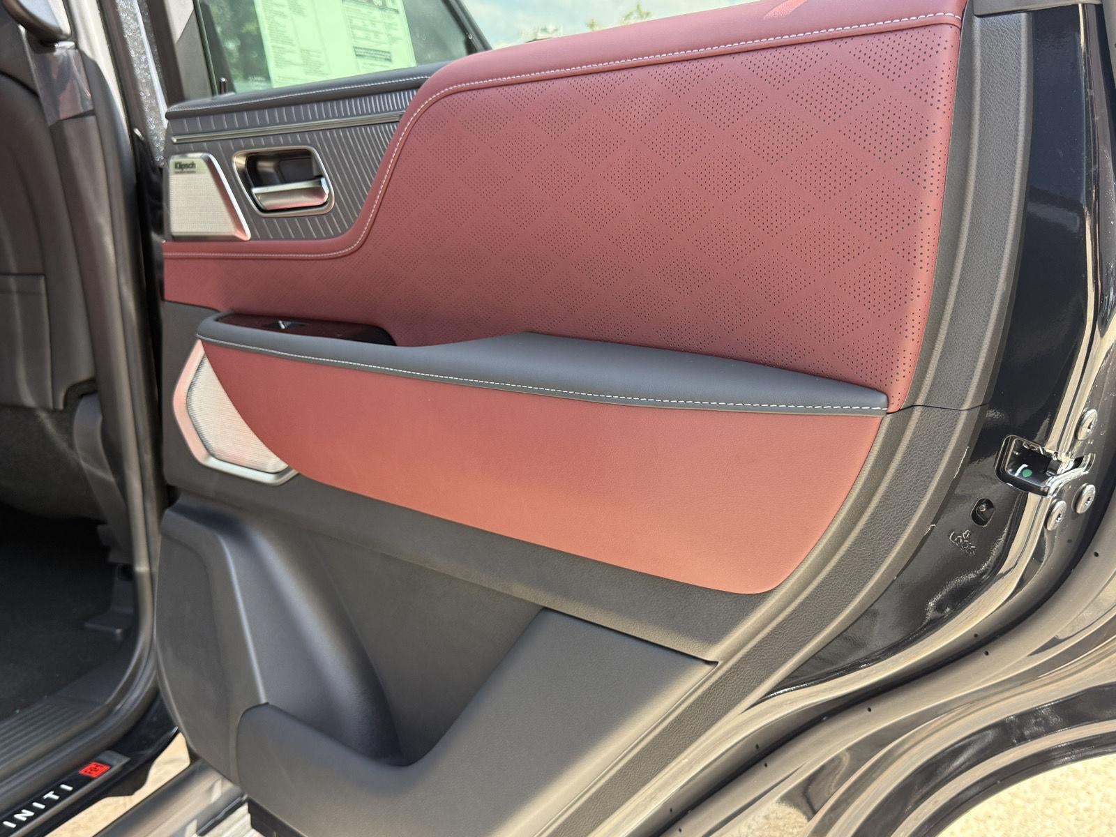 2027 INFINITI QX80 AUTOGRAPH