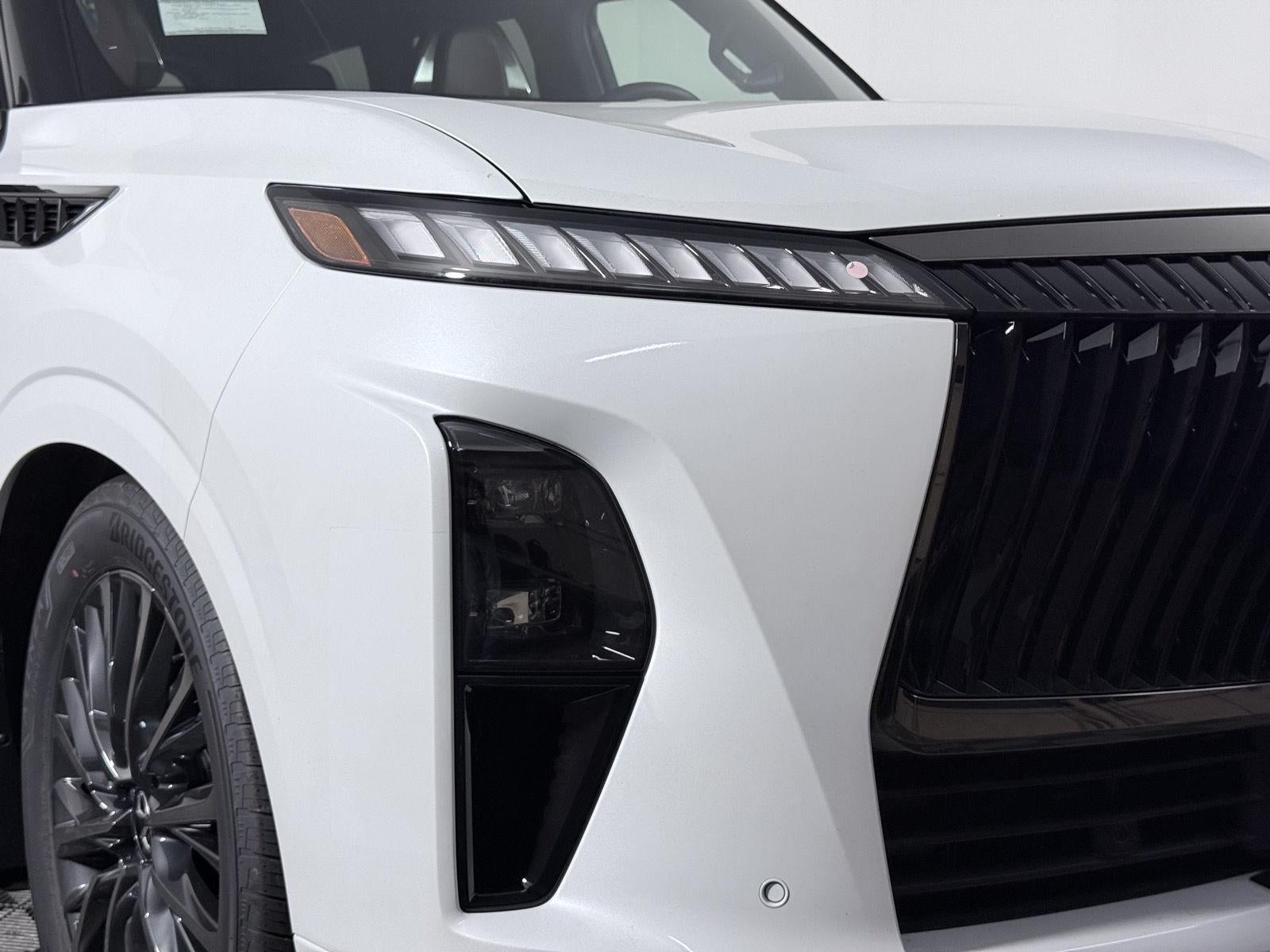 2027 INFINITI QX80 AUTOGRAPH
