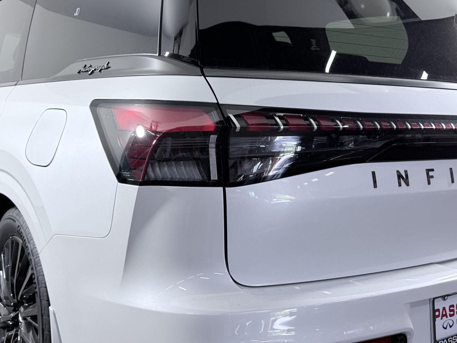 2027 INFINITI QX80 AUTOGRAPH