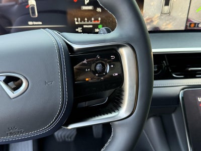2027 INFINITI Qx80 SPORT