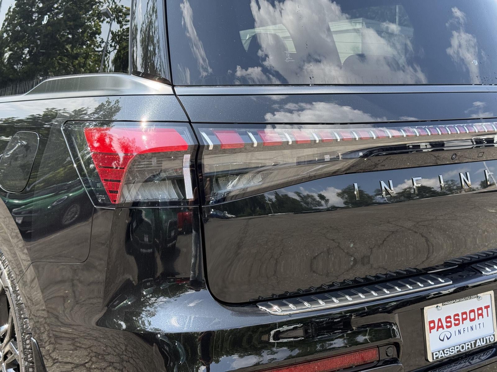 2027 INFINITI Qx80 SPORT