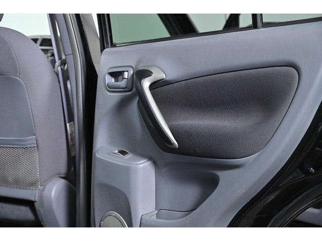 2002 Toyota RAV4 Base