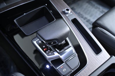 2024 Audi Q5 S line Premium Plus