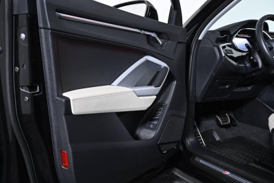 2024 Audi Q3 S line Premium Plus