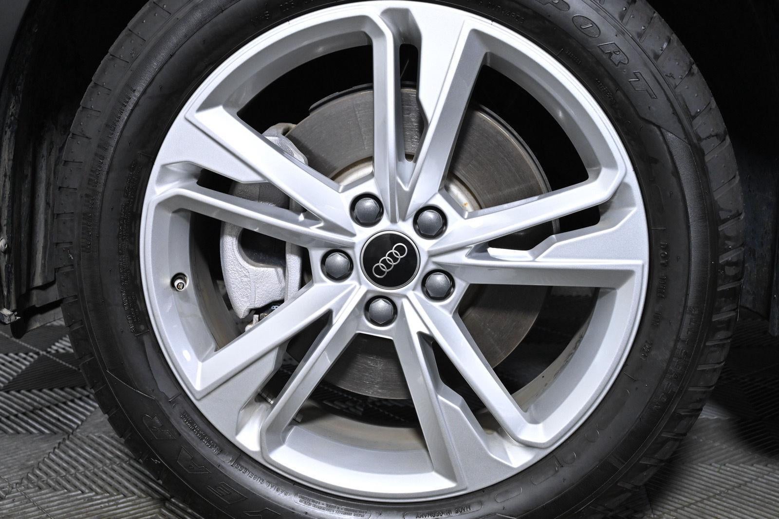 2024 Audi Q3 S line Premium Plus