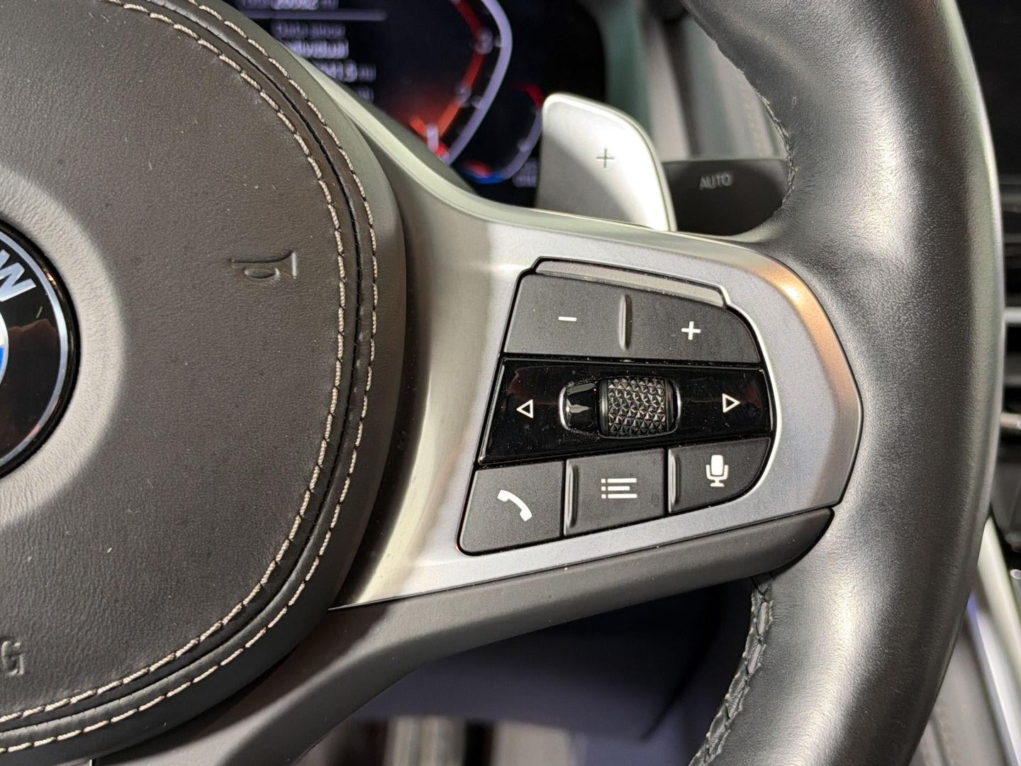 2022 BMW 8 Series 840i