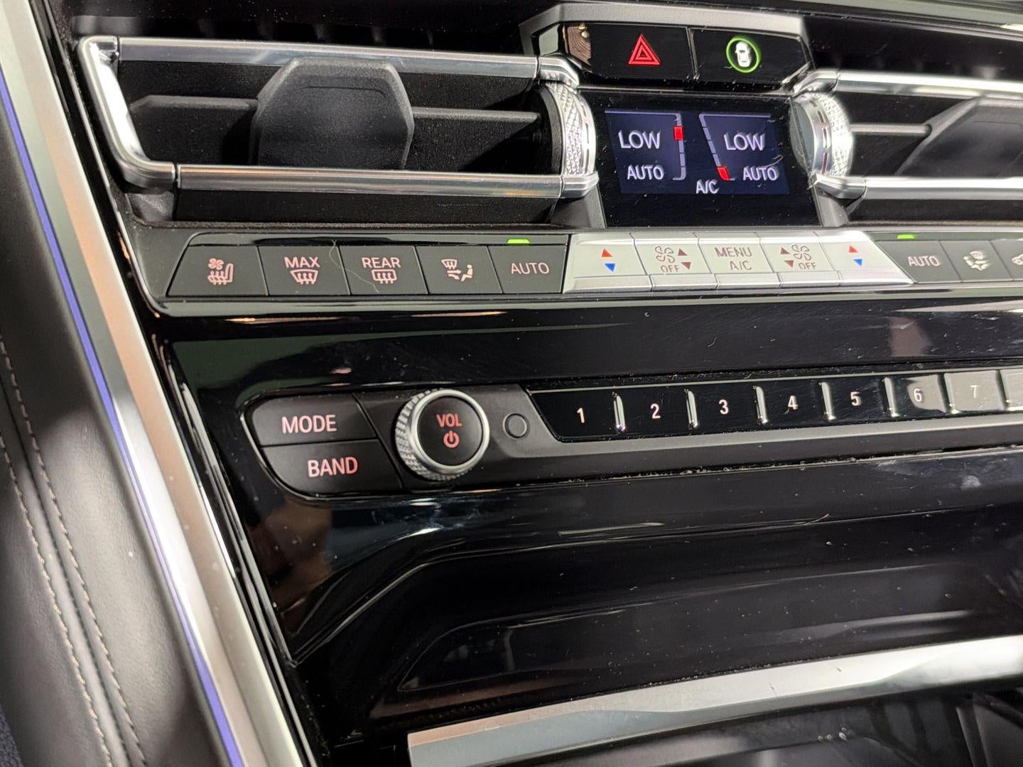 2022 BMW 8 Series 840i