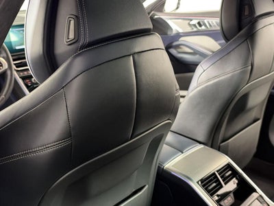 2022 BMW 8 Series 840i