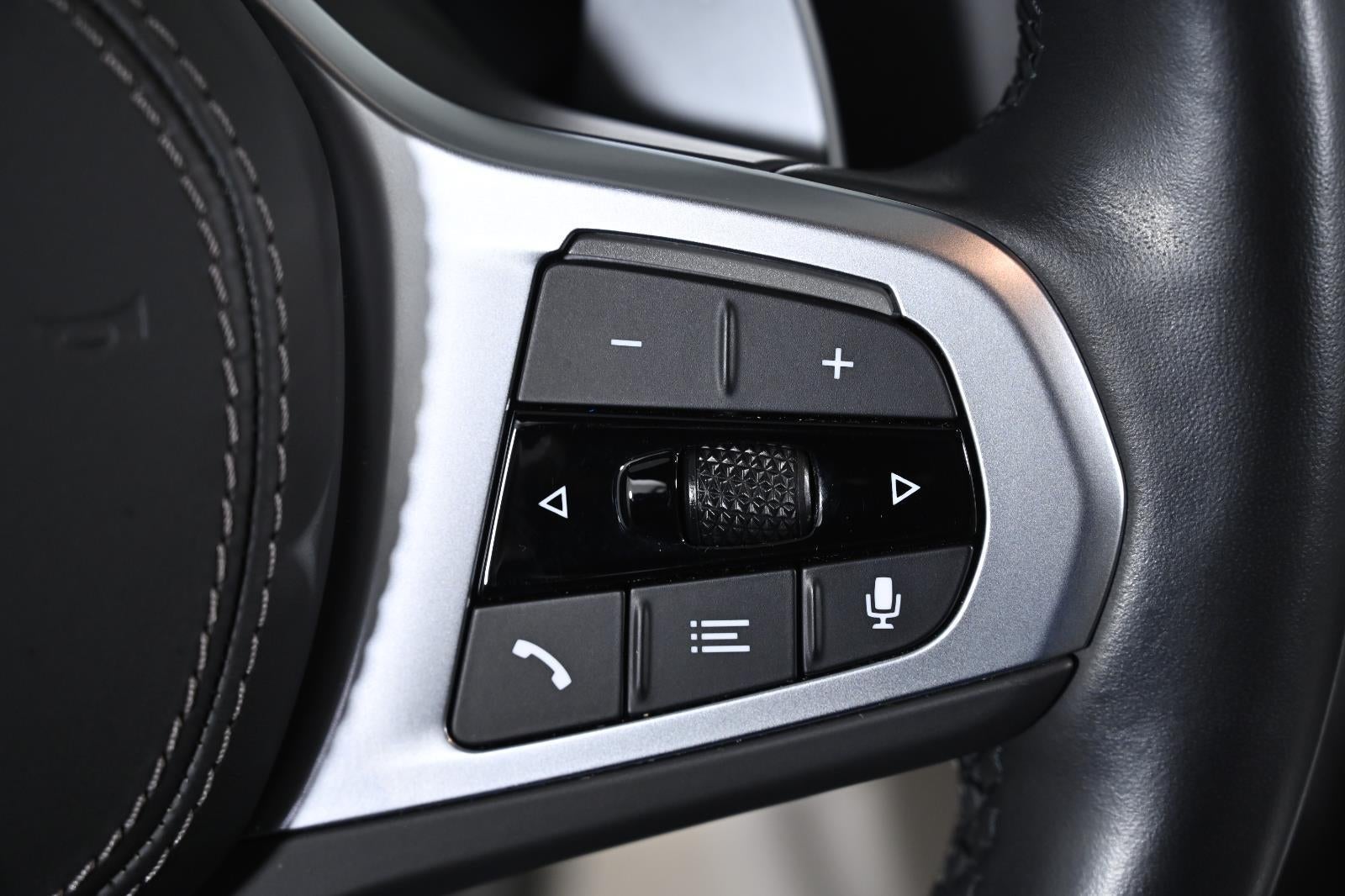 2022 BMW 8 Series M850i