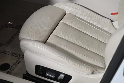 2022 BMW 8 Series M850i