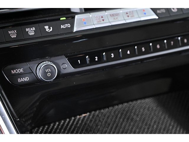 2022 BMW 8 Series M850i