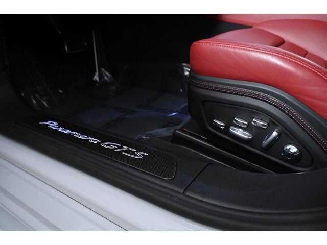 2020 Porsche Panamera GTS