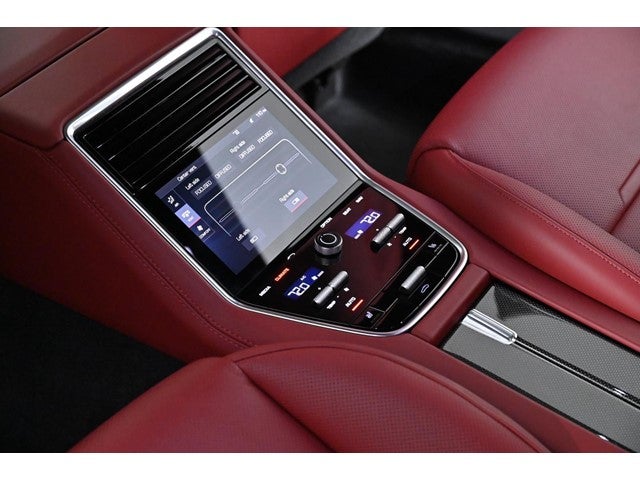 2020 Porsche Panamera GTS