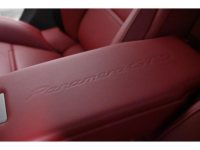 2020 Porsche Panamera GTS