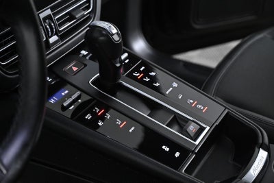2022 Porsche Macan AWD