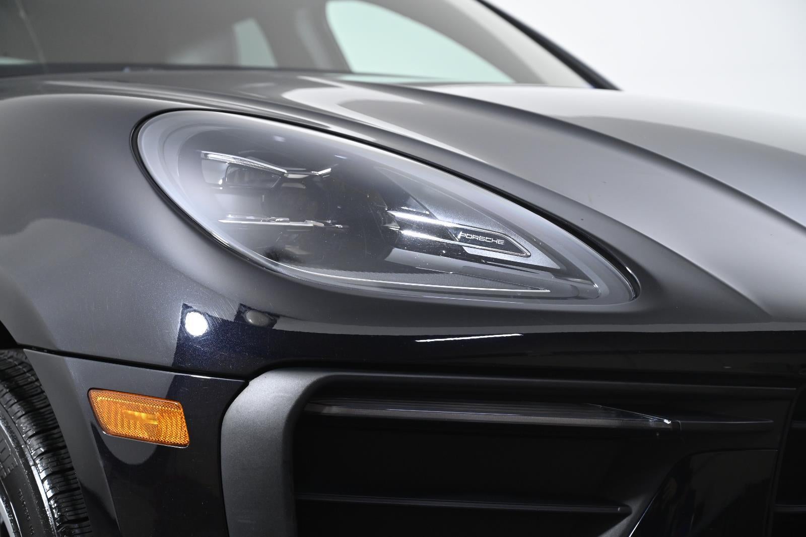 2022 Porsche Macan AWD