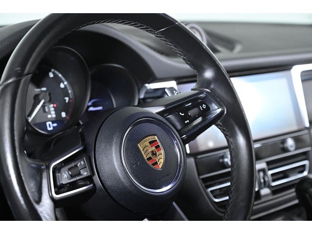 2022 Porsche Macan AWD