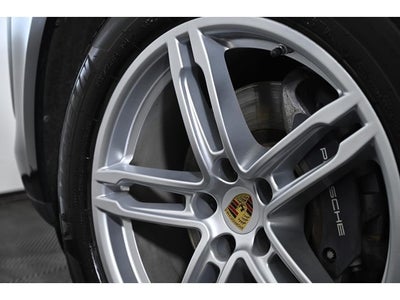 2022 Porsche Macan AWD