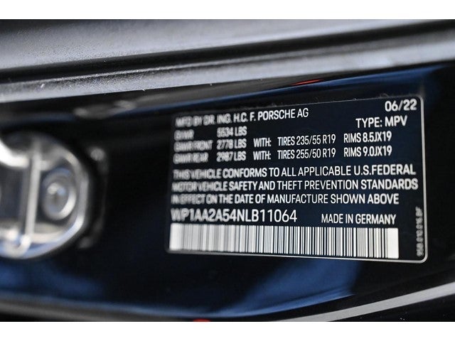 2022 Porsche Macan AWD