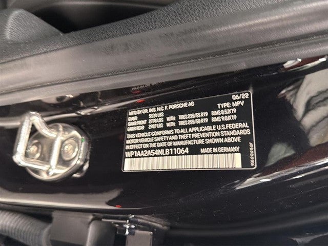 2022 Porsche Macan AWD