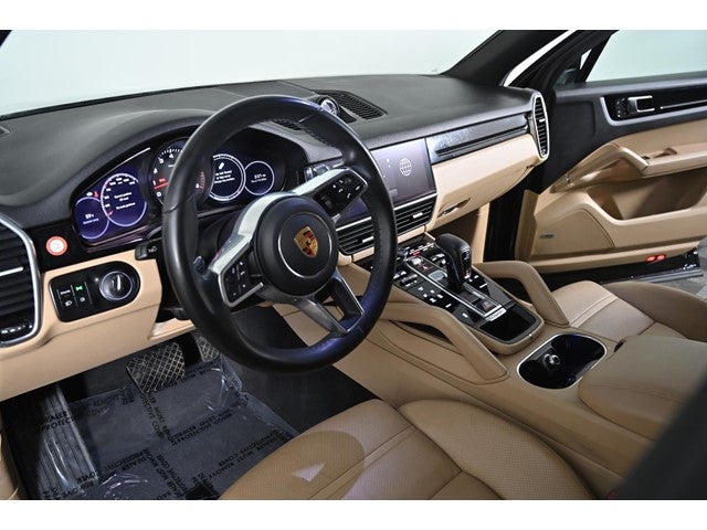 2023 Porsche Cayenne Base