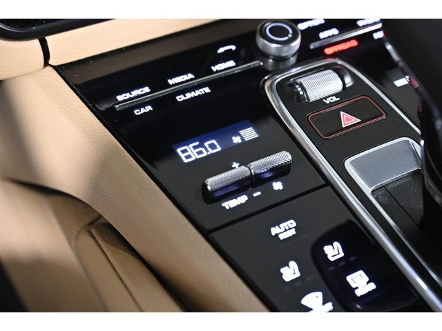 2023 Porsche Cayenne Base