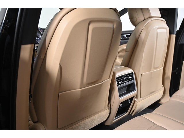 2023 Porsche Cayenne Base
