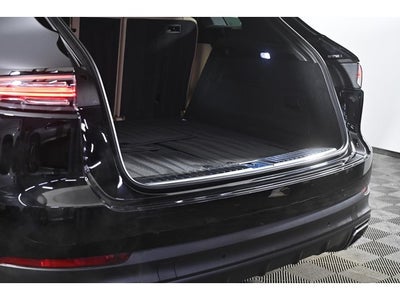 2023 Porsche Cayenne Base