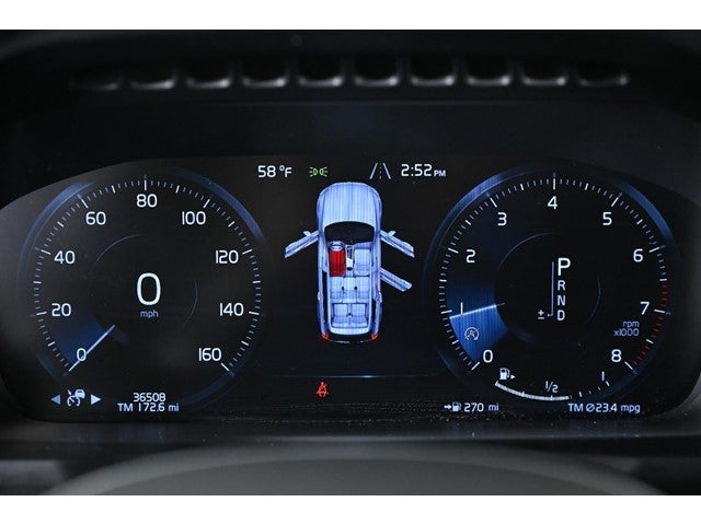 2022 Volvo XC90 Momentum