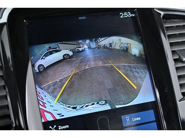 2022 Volvo XC90 Momentum