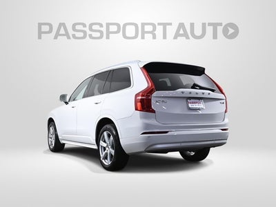 2022 Volvo XC90 Momentum
