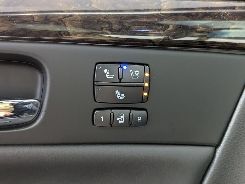 2008 Cadillac DTS Base