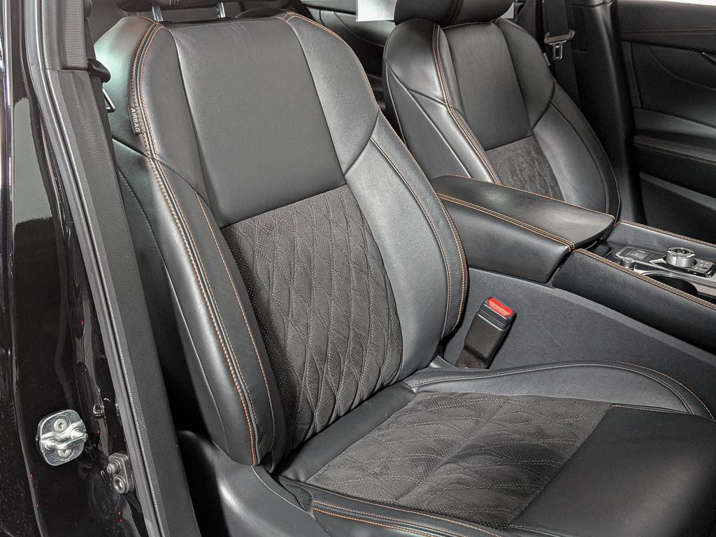 2023 Nissan Maxima SR