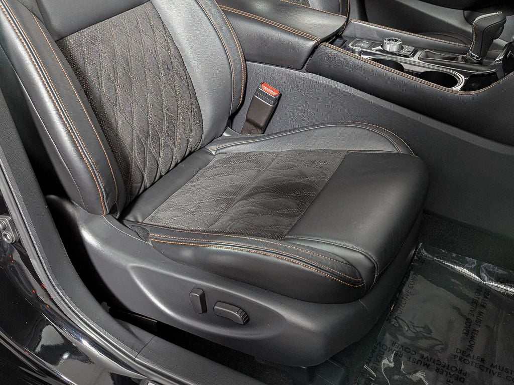 2023 Nissan Maxima SR