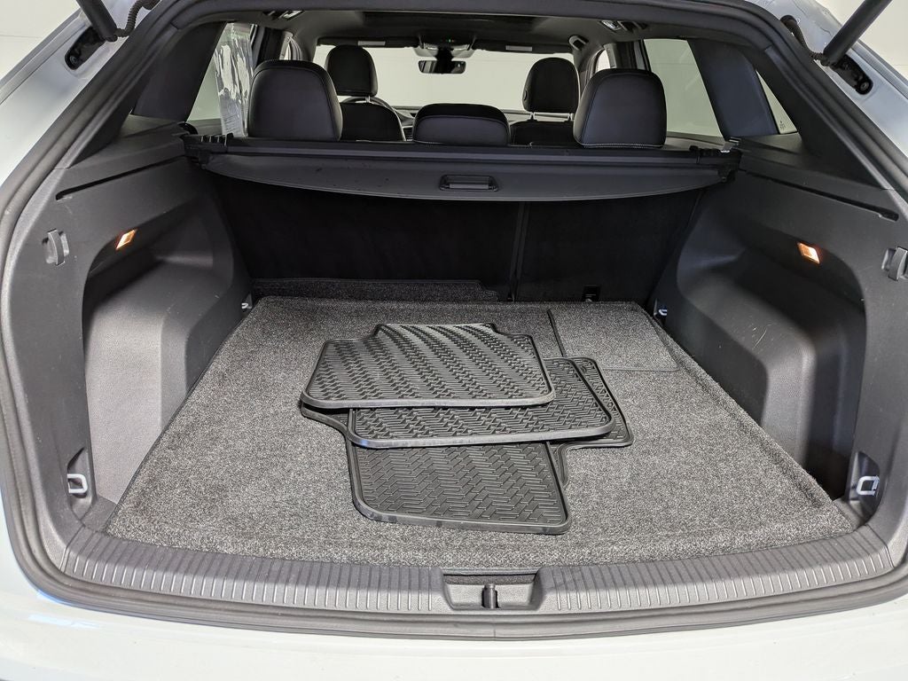 2022 Volkswagen Atlas Cross Sport 2.0T SEL