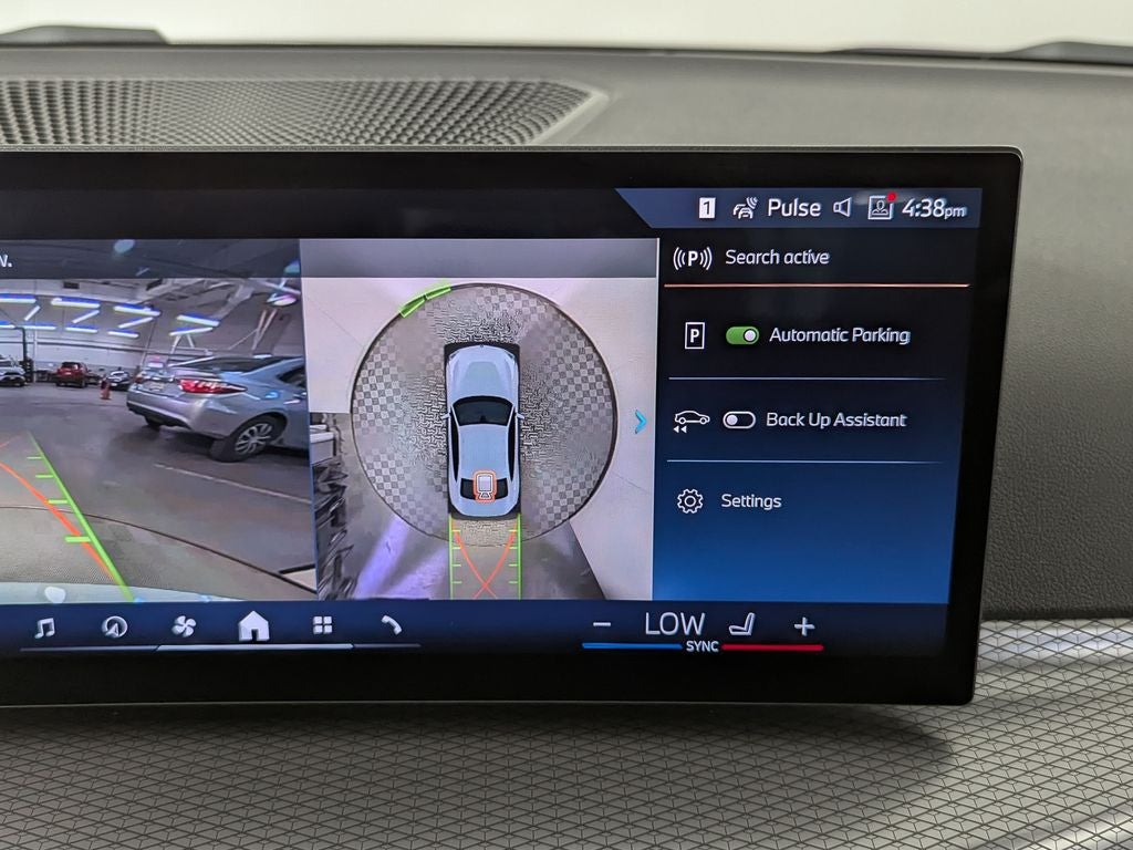 2025 BMW 2 Series 230i xDrive