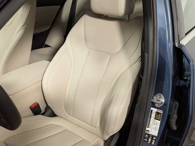 2025 BMW 330i xDrive 330i xDrive