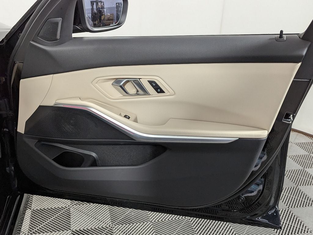 2025 BMW 3 Series 330i xDrive