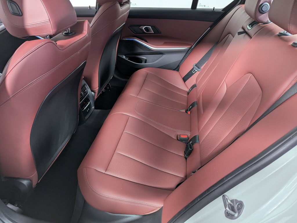 2025 BMW 3 Series 330i xDrive