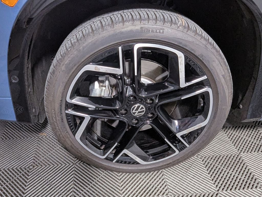 2026 Volkswagen Tiguan 2.0T SEL R-Line
