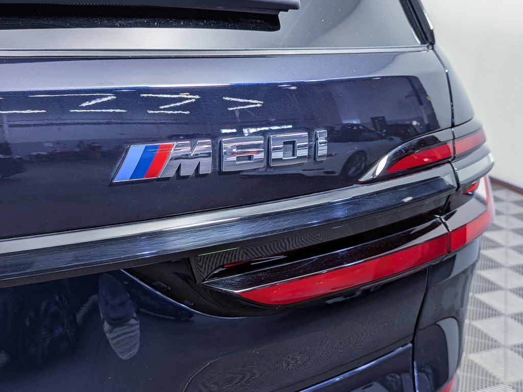 2024 BMW X7 M60i