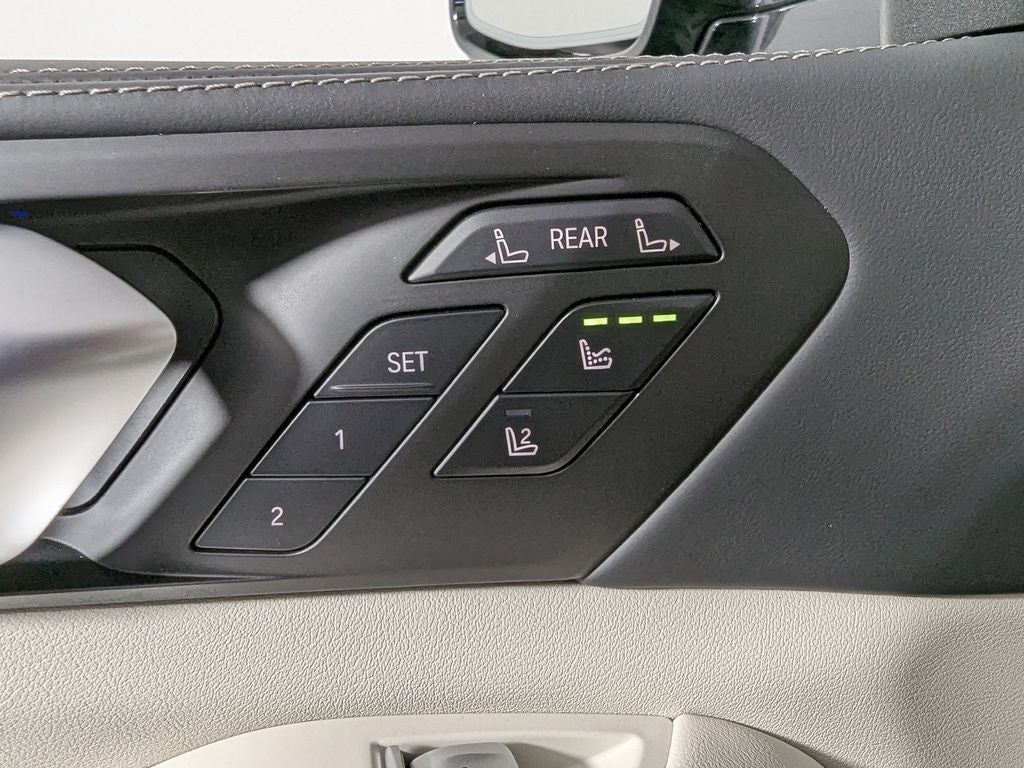2024 BMW X7 M60i