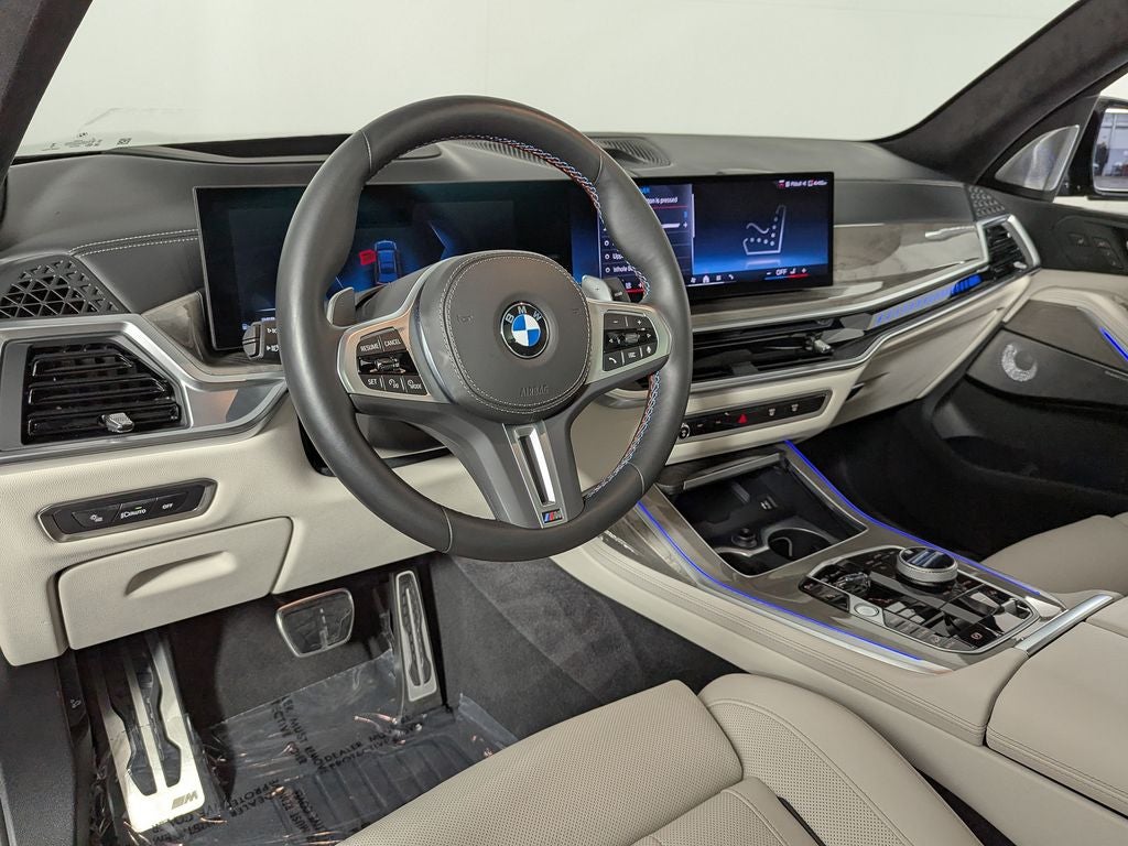2024 BMW X7 M60i