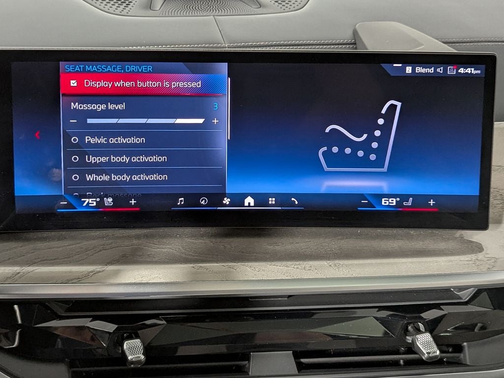 2024 BMW X7 M60i